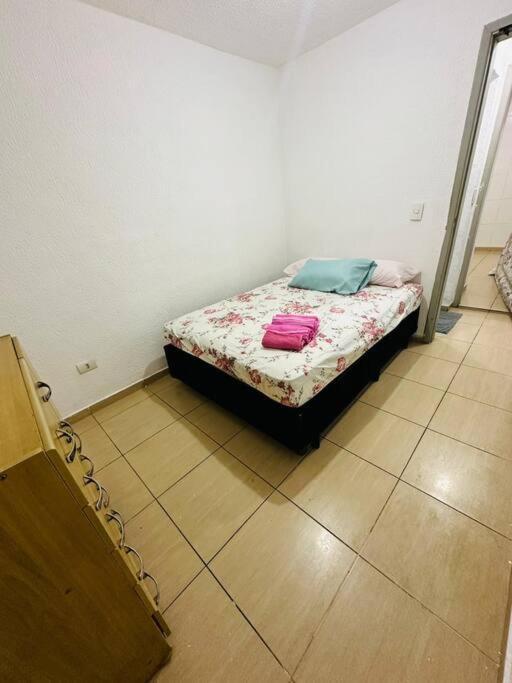 Apartamento Espacoso, Mobiliado 02 Zn Ap 03