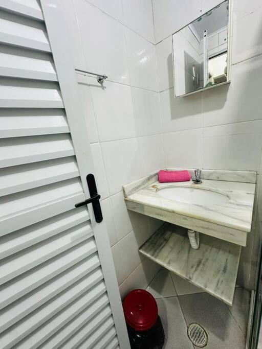 Apartamento Apartamento Espacoso, Mobiliado 02 Zn Ap 03