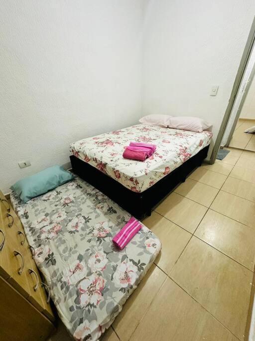 Apartamento Apartamento Espacoso, Mobiliado 02 Zn Ap 03 *